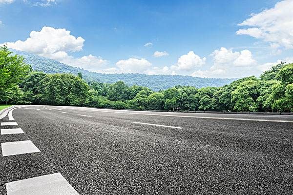 沥青期货行情分析 关注炼厂开工率回升节奏